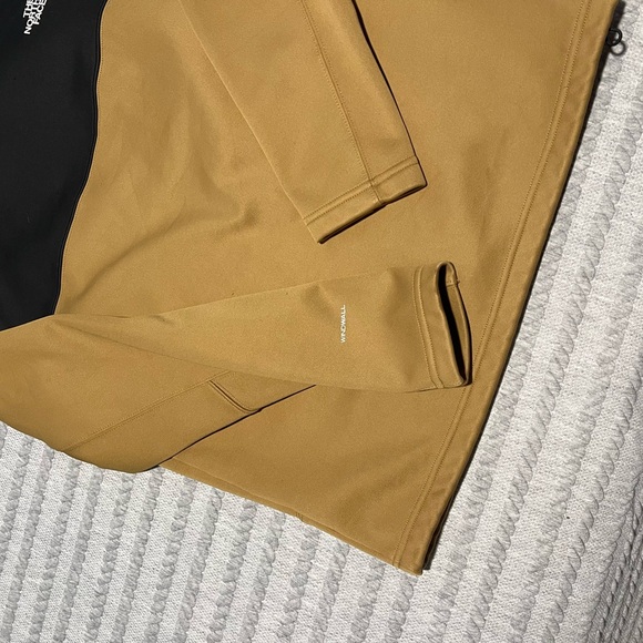 The North Face Tan and Black Jacket - Picture 7 of 8